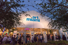 ART MIAMI MAKES ART HISTORY BY CELEBRATING ITS 25th ANNIVERSARY WITH A FIRST CLASS LINE-UP OF INTERNATIONAL GALLERIES. Dec 2-7,2014